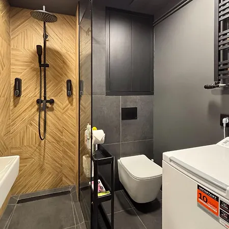 Modern Living At Loft *